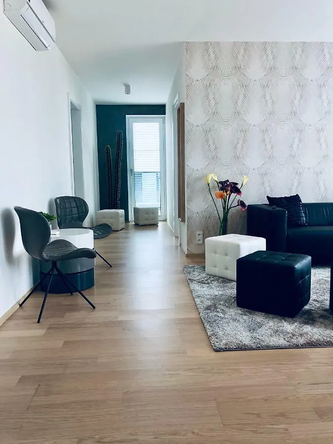 7Th Heaven Apartments Brno Czech Republic